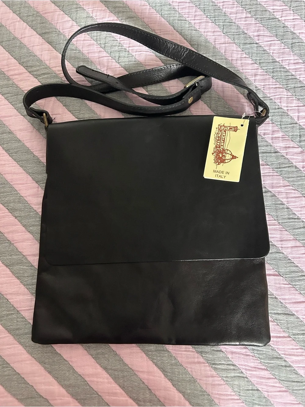 Black Leather Messenger Bag, made in italy